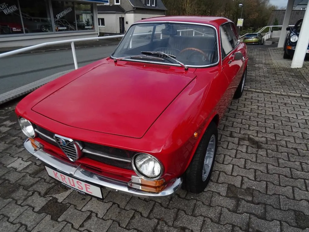 Alfa Romeo 1300 Junior, ab 500,- p.M. LEDER, Erstzulassung 03/1973