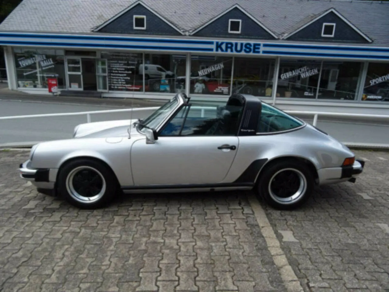 Porsche 911 Carrera 3.0 Targa, kein USA, 930/02 Motor, Ansicht 3 von 16