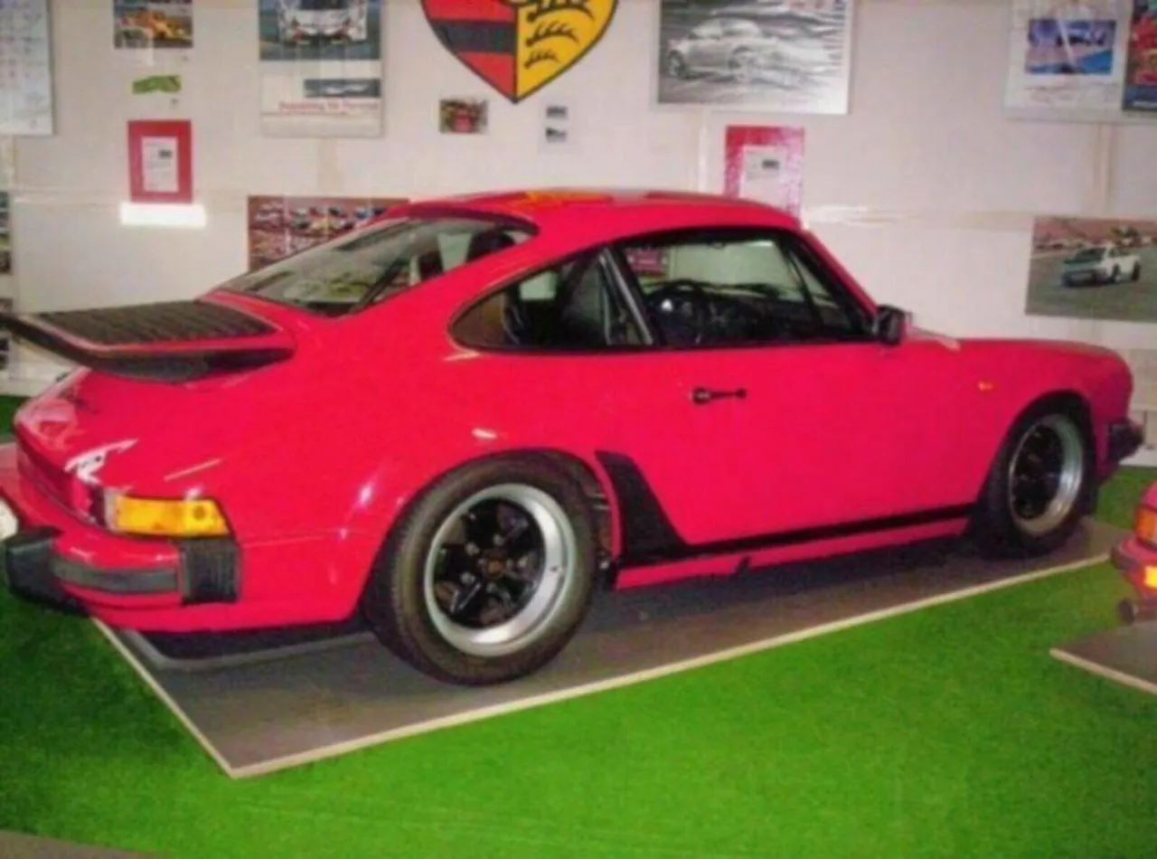 Porsche 911CS 3,2 Original M637 Clubsport, deutsch Auto, Ansicht 3 von 6