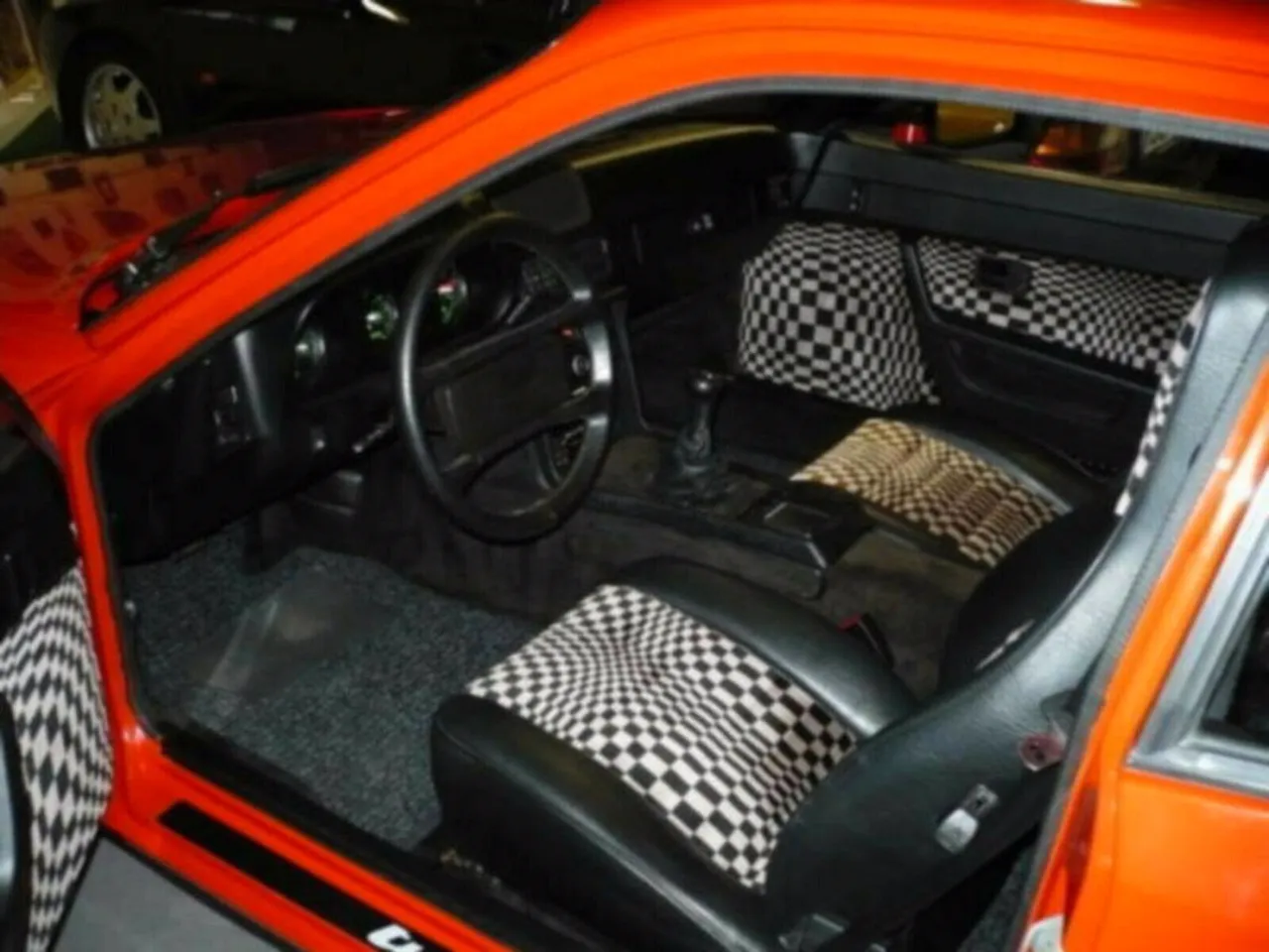 Porsche 924 Turbo im Originalzustand, mit Servolenkung, Ansicht 6 von 9