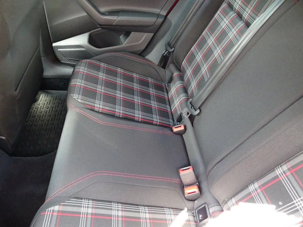 Volkswagen Polo 2.0 TSI OPF DSG GTI, ab 300,- p.M., Ansicht 13 von 14
