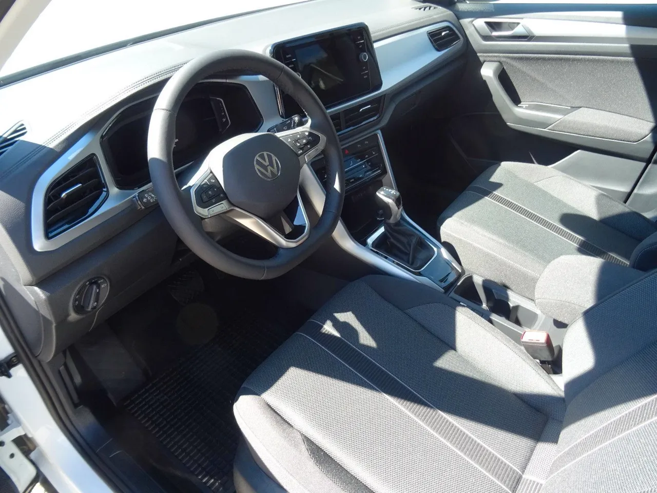 Volkswagen T-Roc 1.5 TSI DSG Life ab 299,00 p.M. Facelift., Ansicht 7 von 12