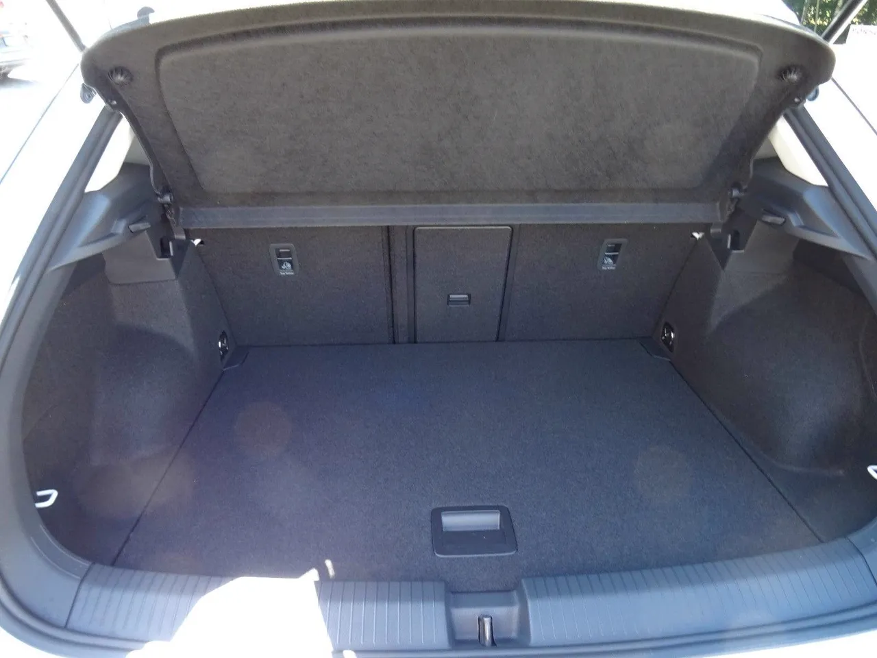 Volkswagen T-Roc 1.5 TSI DSG Life ab 299,00 p.M. Facelift., Ansicht 11 von 12
